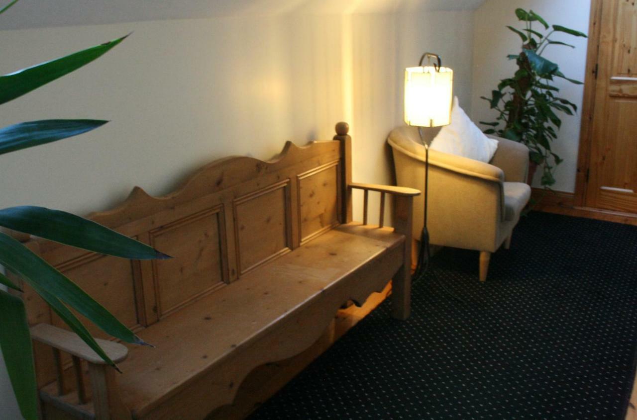 Ross House Bed & Breakfast Roscommon Bagian luar foto